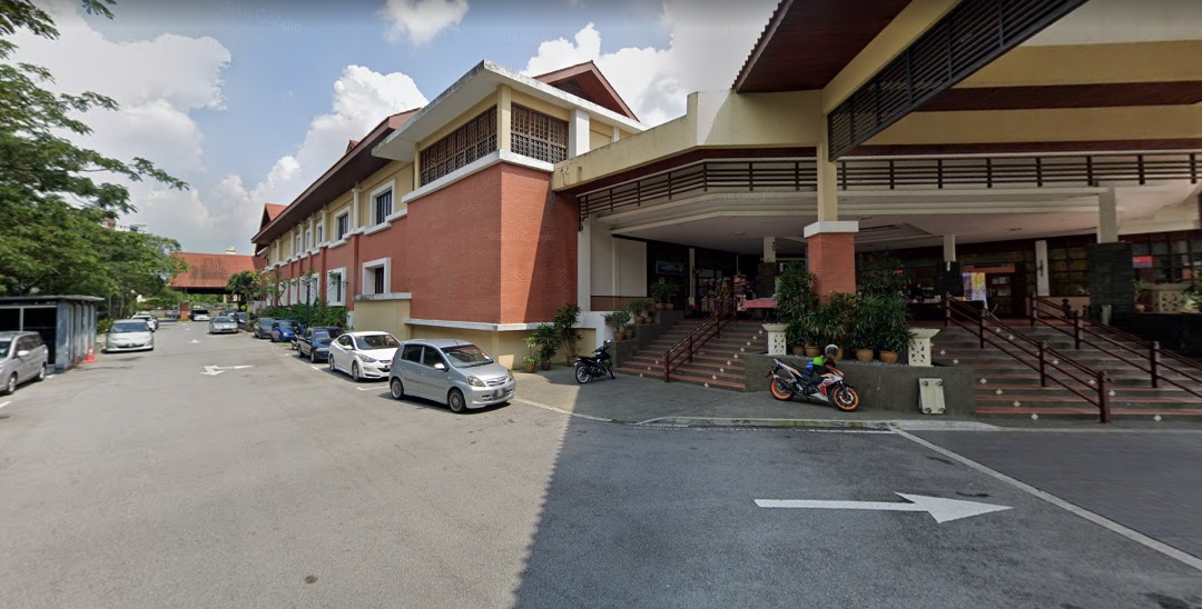 Kompleks Kejiranan Presint 11